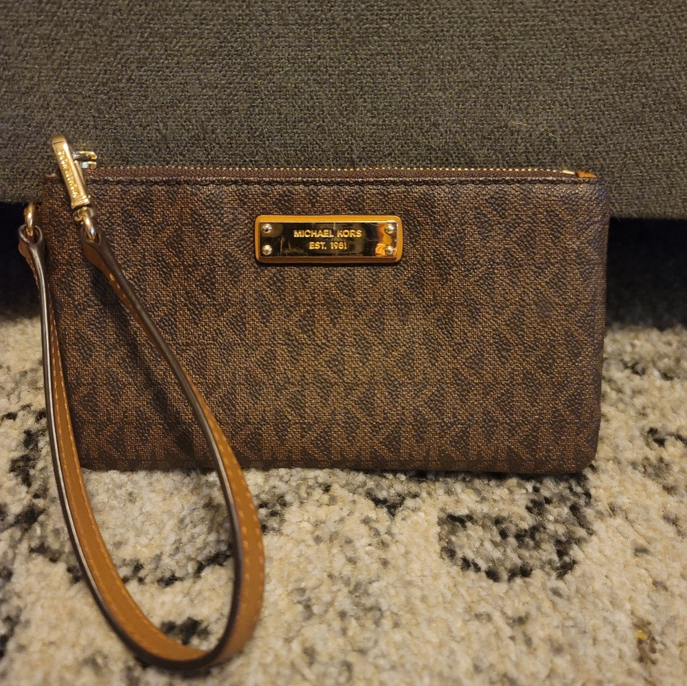 Leather wristlet from Michael Kors
